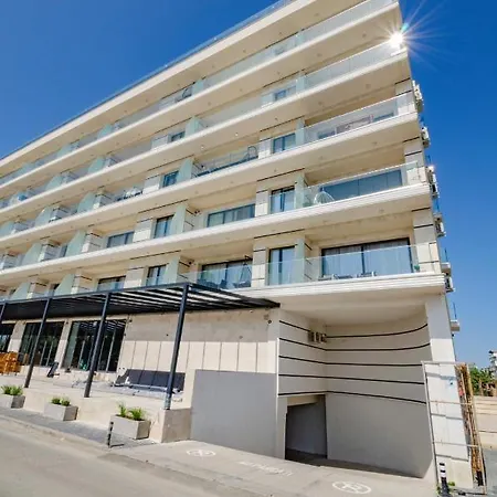 Апартаменты Beachfront Bliss - Sea View Нэводари