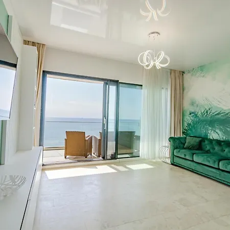 Daire Beachfront Bliss - Sea View Navodari